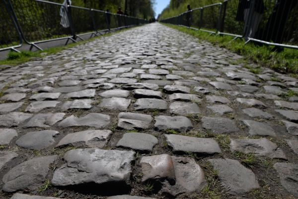 Cobblestone Installation in Aurora